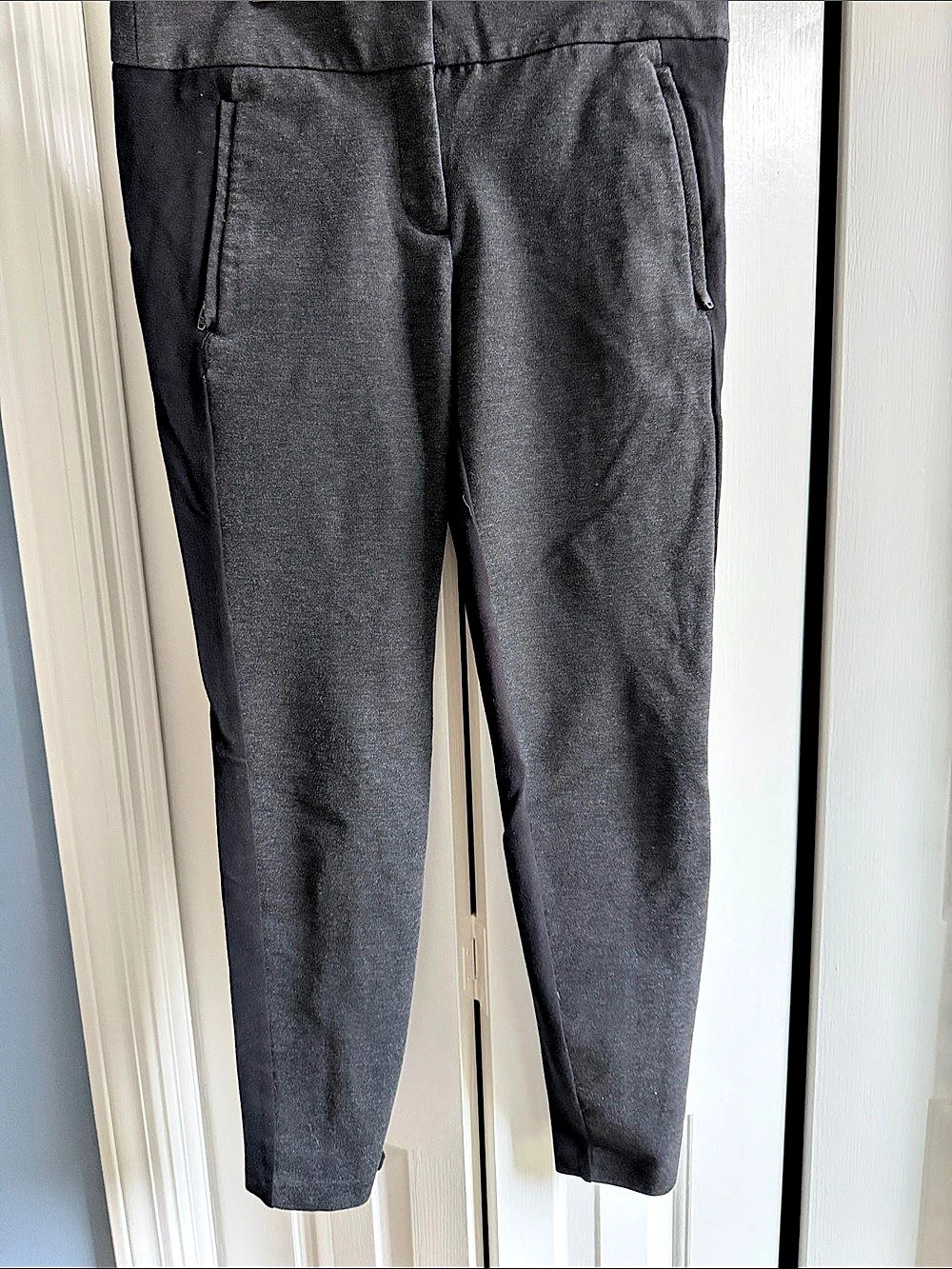 Ann Taylor LOFT Skinny Pants in Black Size 6 Like New